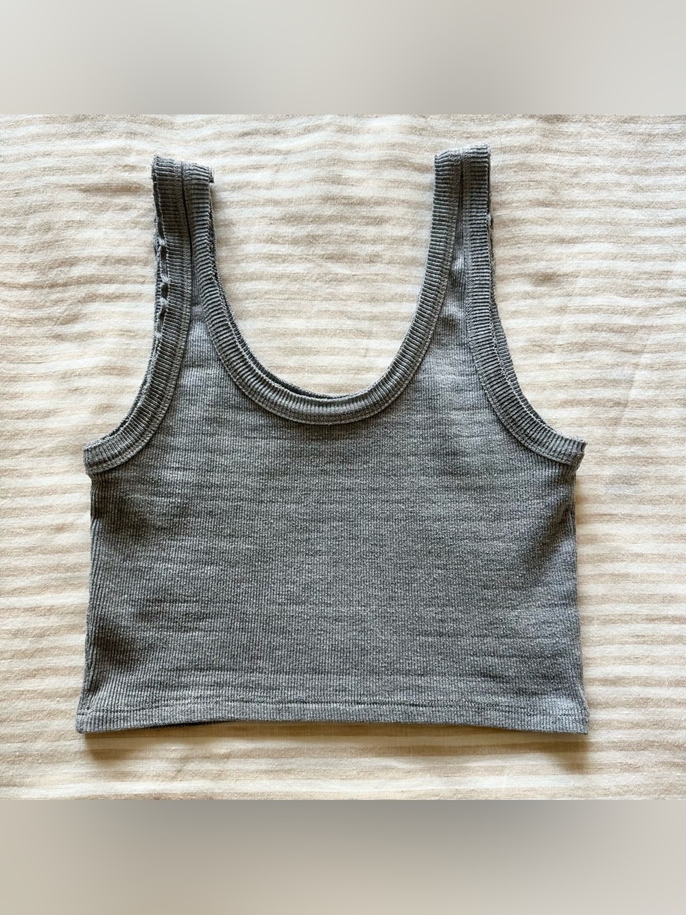 nectar clothing grey distressed hem rib knit tank / sz small